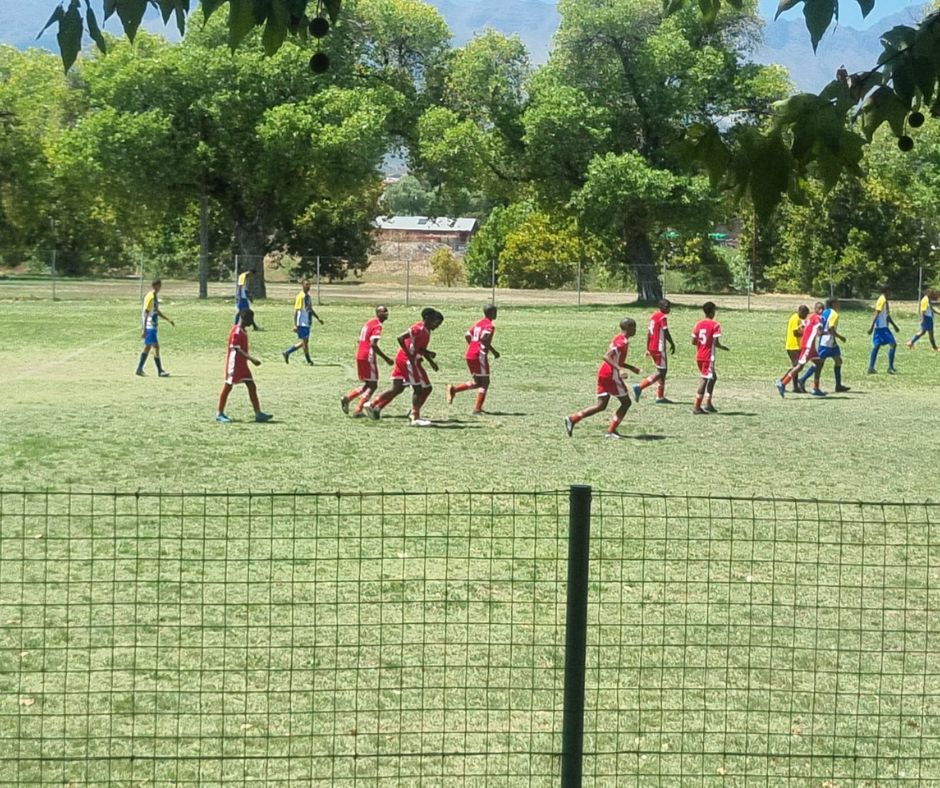 Late Blitz Topples Magnolia FC: Paarl Arsenal Profit from Defensive Lapses